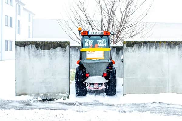 Winterdienst für Firmenflächen in Gänserndorf