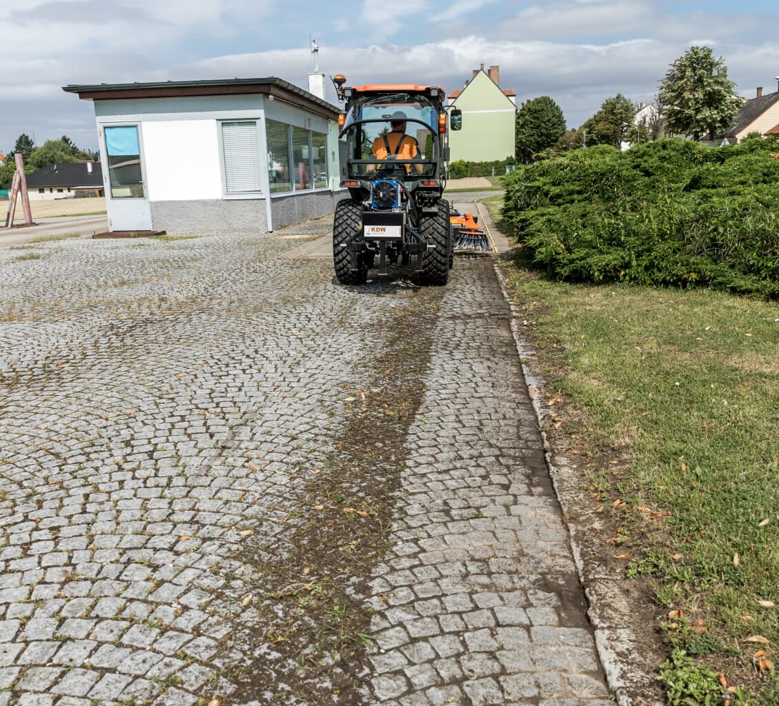 Professionelle Straßenreinigung in Schwechat