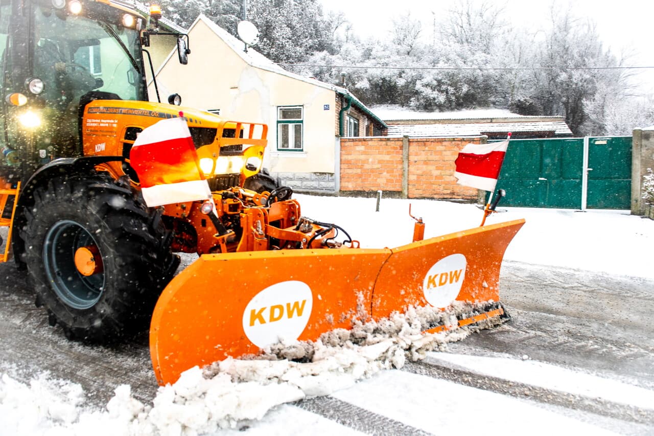 Winterdienst für Firmenflächen in Gänserndorf