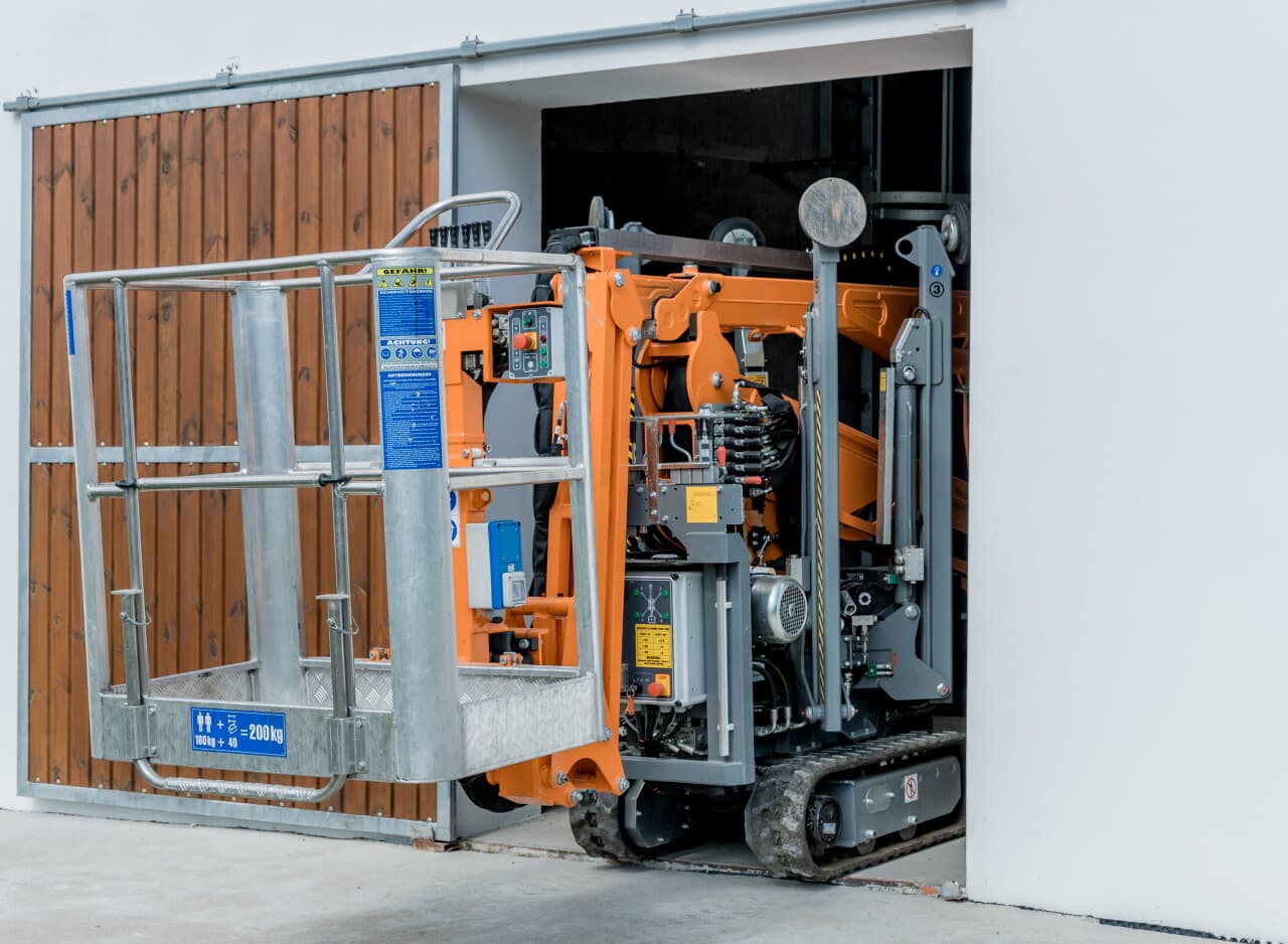 Warum das Mieten eine Arbeitsbühne in Niederösterreich sinnvoll ist
