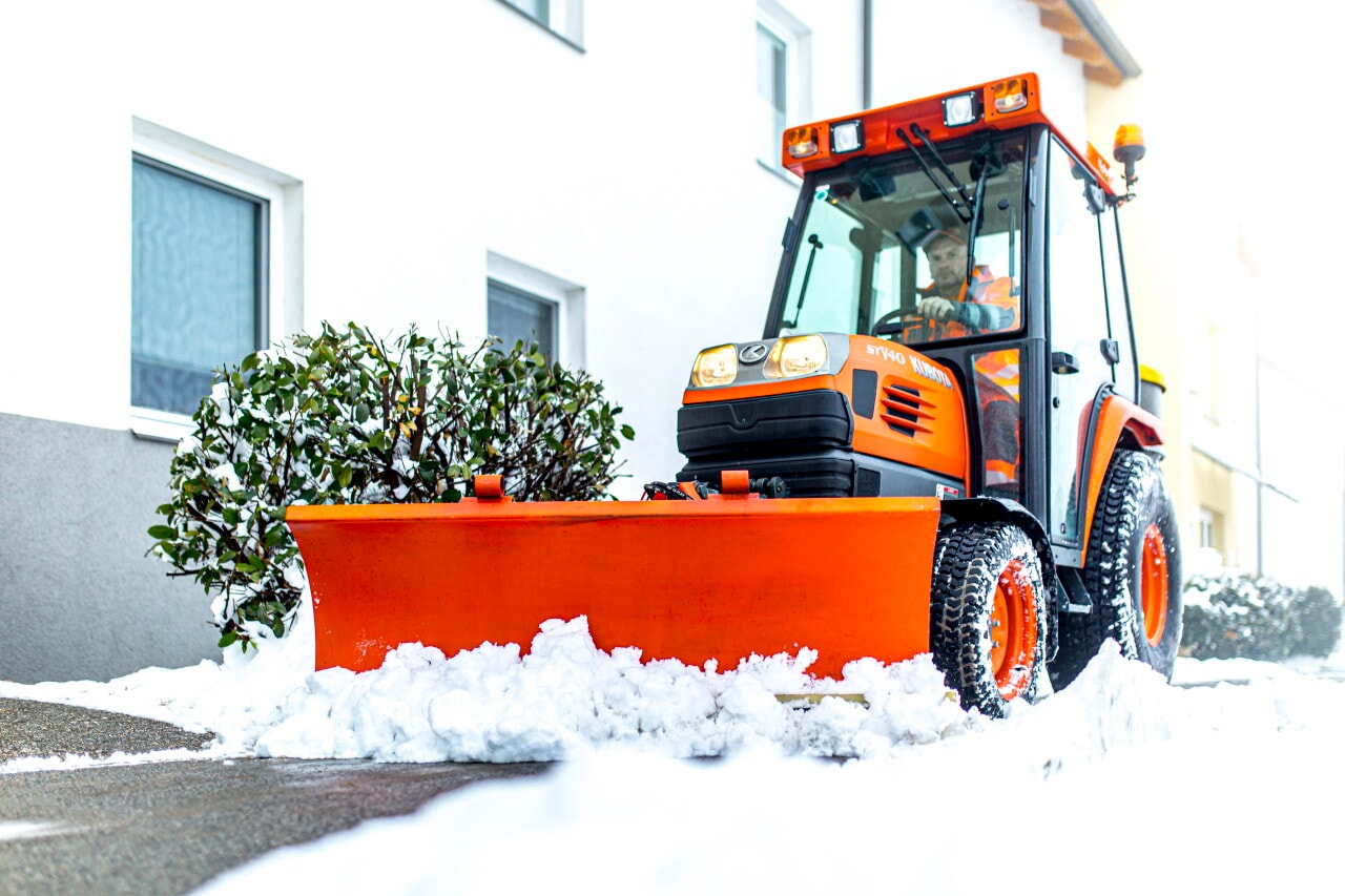 Professionelle Schneeräumung im Raum Mistelbach